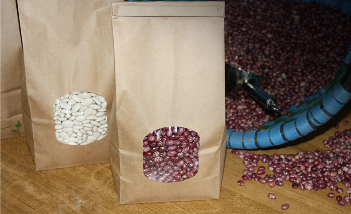 Envasado de alubia en pack ecológico
