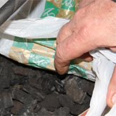 Carbón vegetal para la putxera de alubias